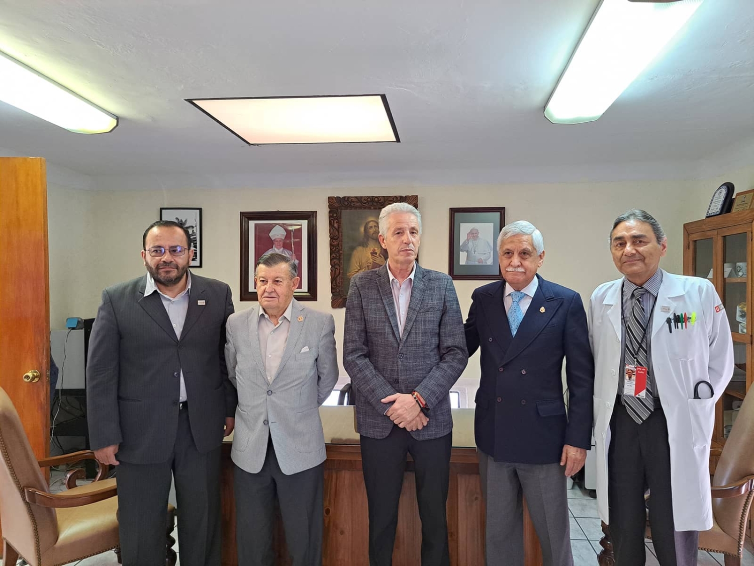 Firma de convenio con Cáritas